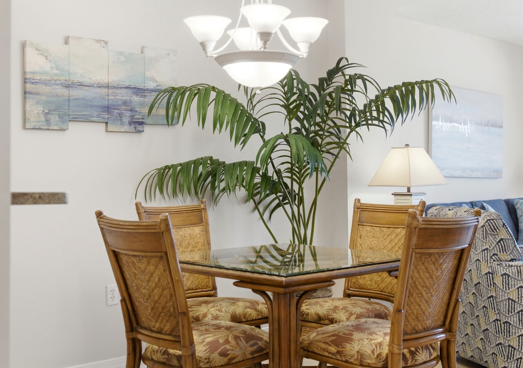 Ocean Breeze E702- Dining Room