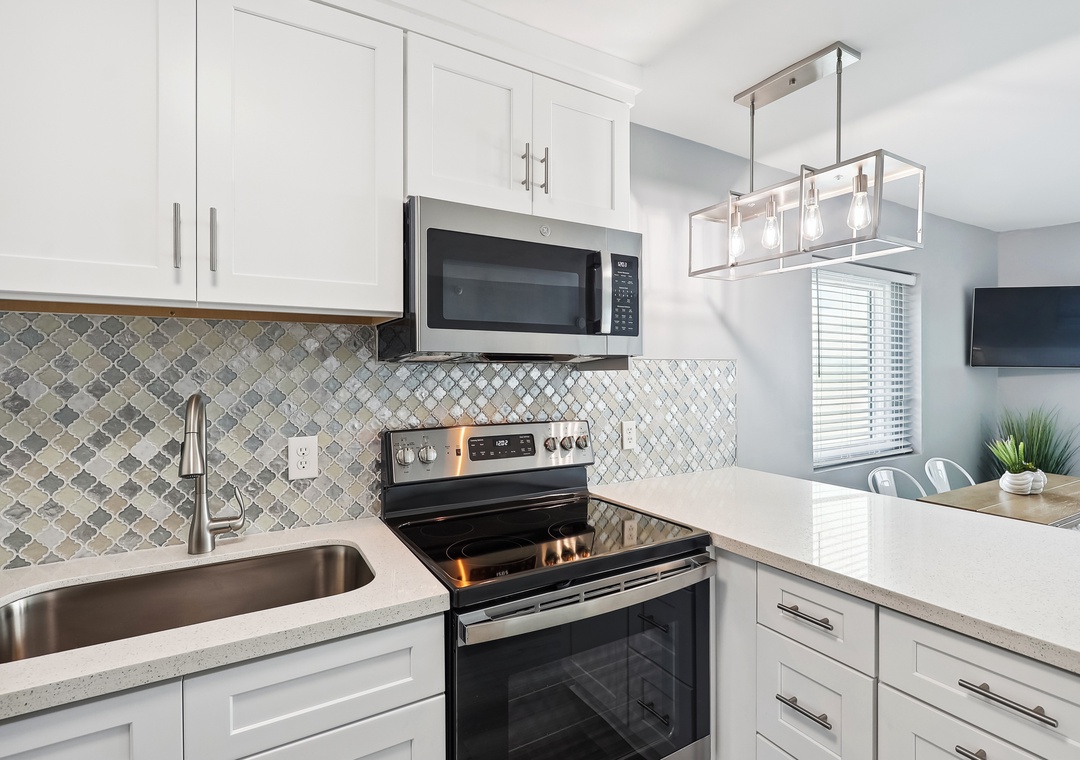 Perdido Skye 51 Stove and Microwave