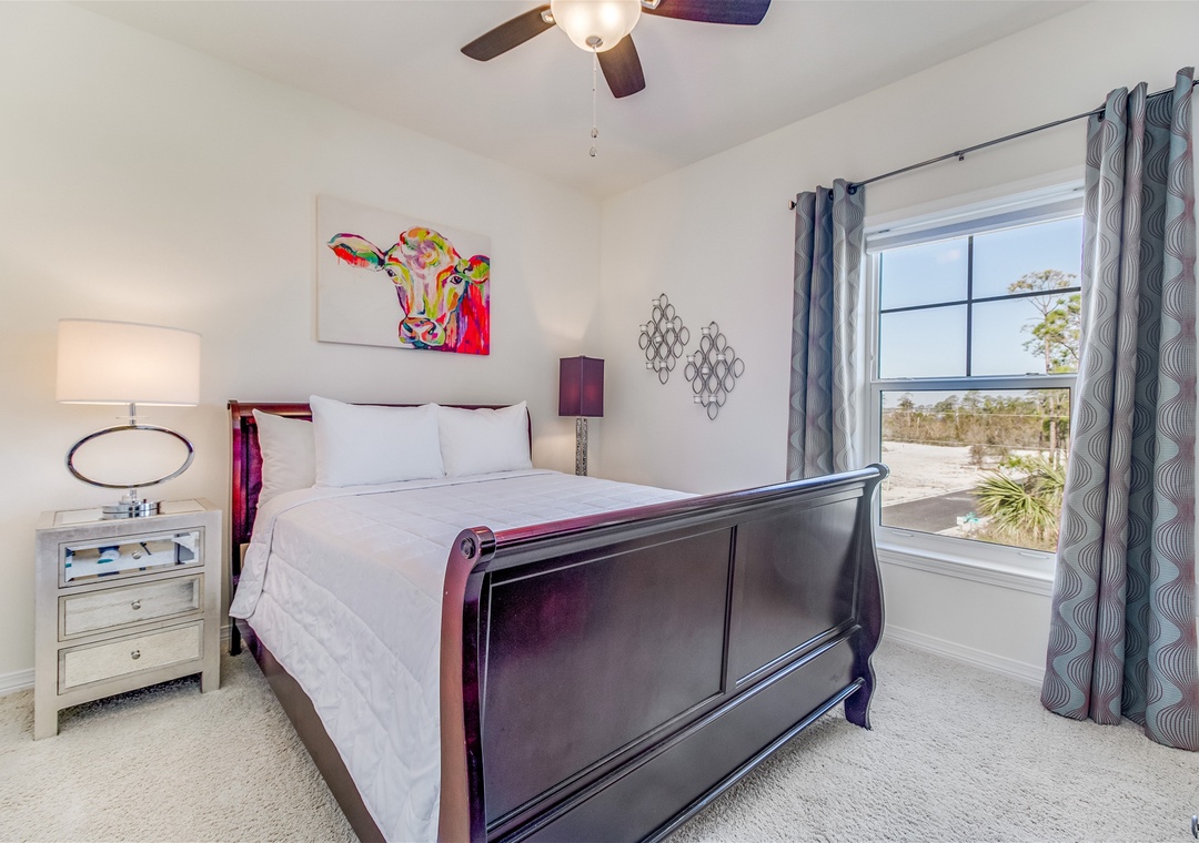 Lost Key A Salty Suite Guest Bedroom #2 Queen Bed