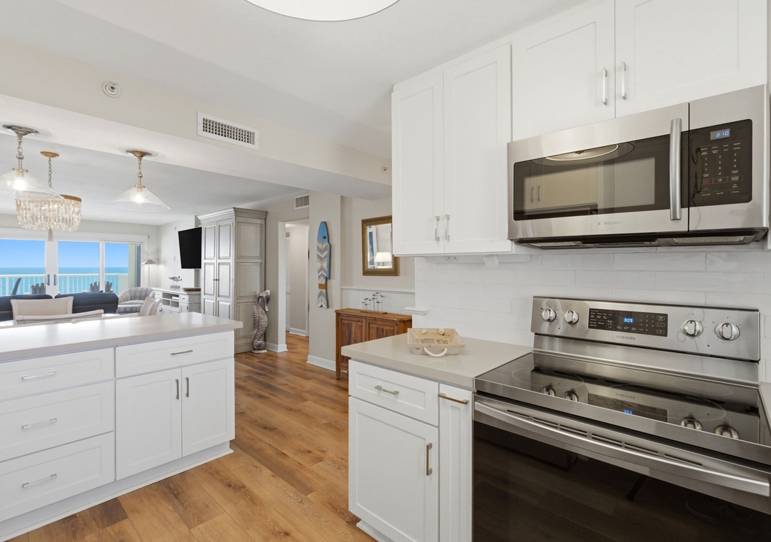 Sandy Key 822- Kitchen View
