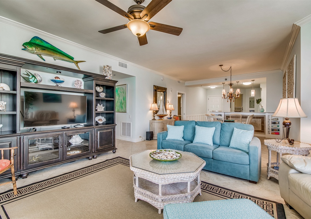 Beach Colony West 9B Living Room and Dining Room