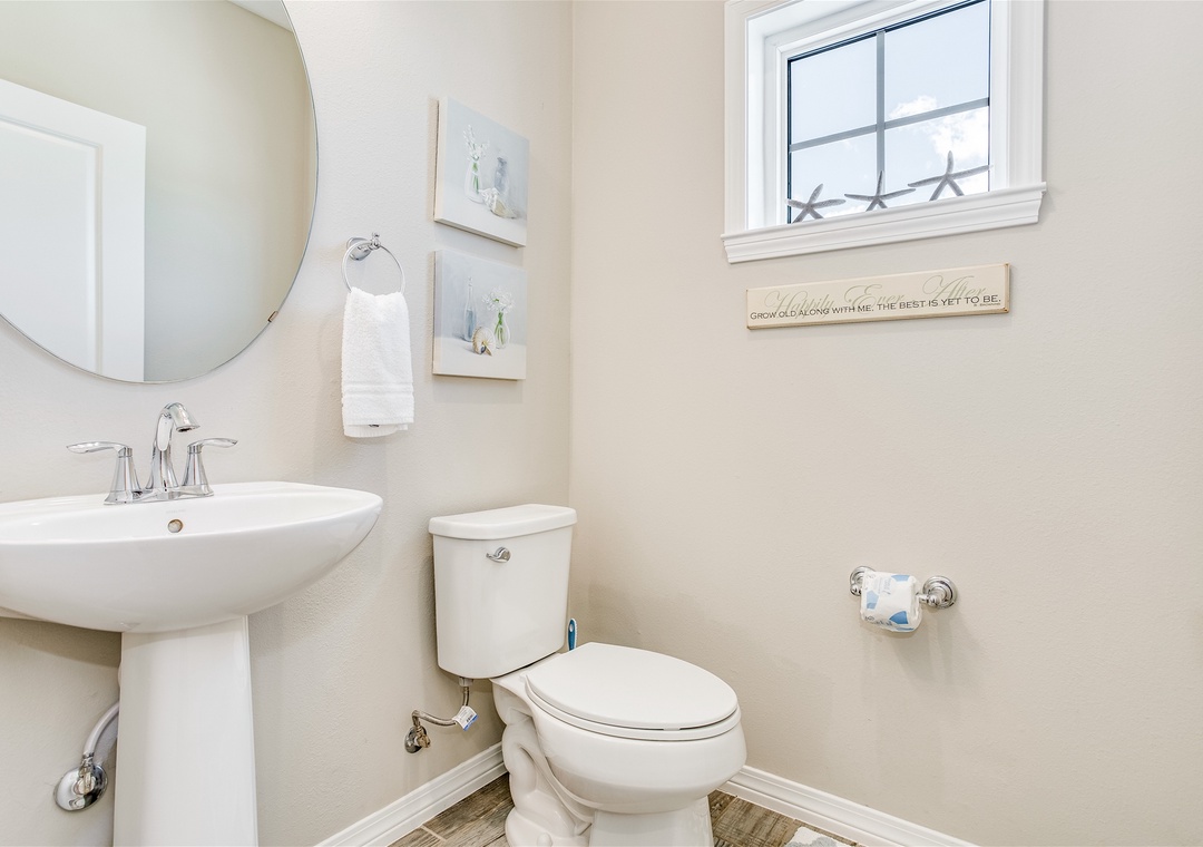 Lost Key Agua Azul Half Bathroom