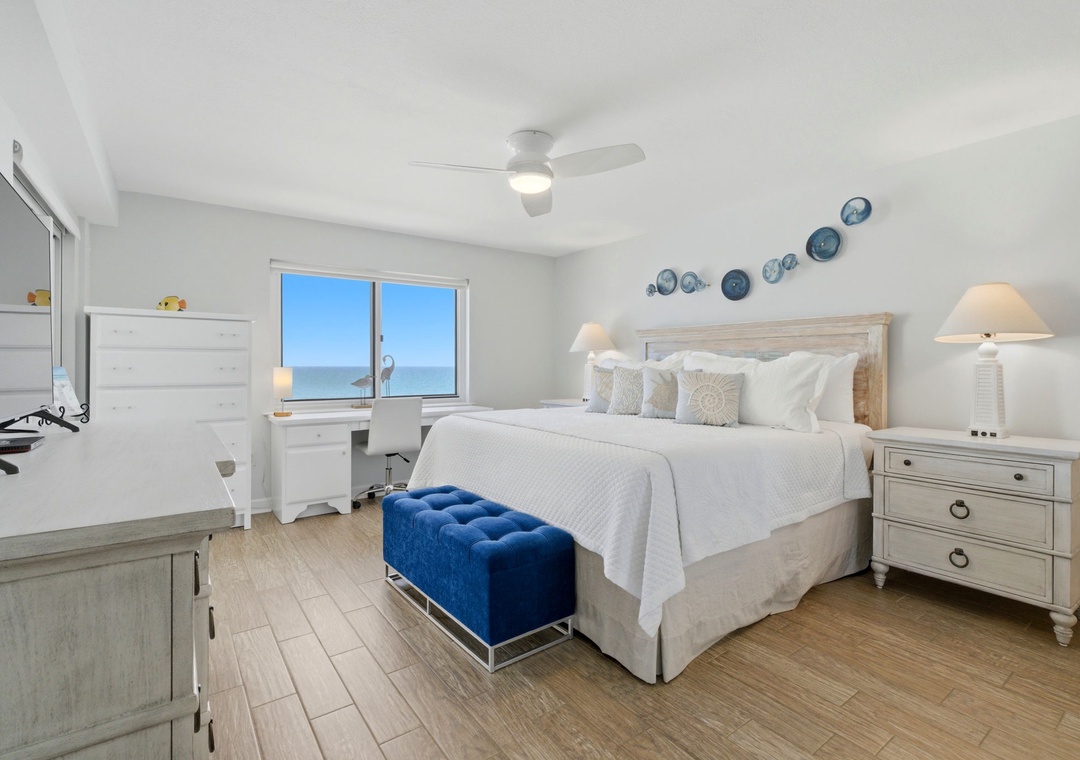 Sandy Key 822- Bedroom 1