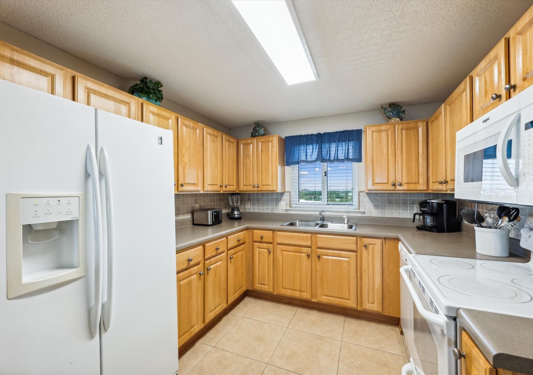 sandykey735mainkitchen18a1608