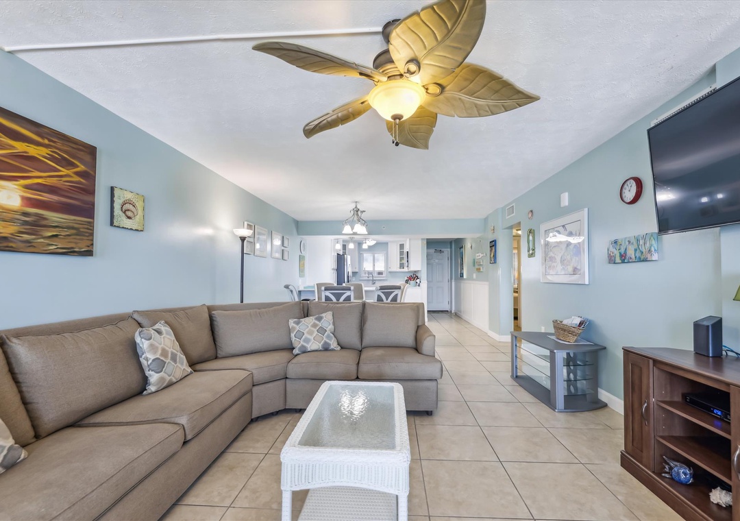 Sandy Key 415 Living Room