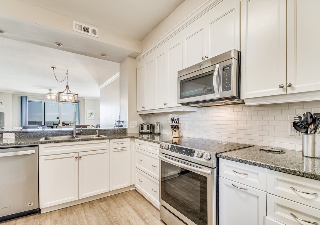 Beach Colony West PH3C Kitchen