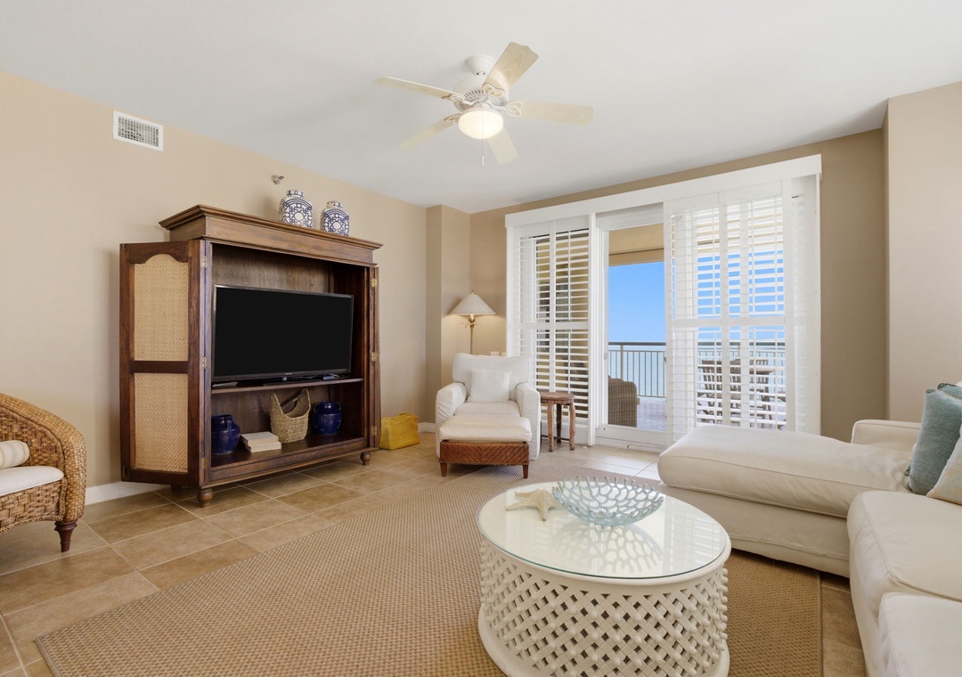 Beach Colony T PH1D- Sink into plush seating while enjoying your favorite show on the flat-screen TV. Step through the balcony doors to catch a breath of fresh air and stunning views anytime you wish.