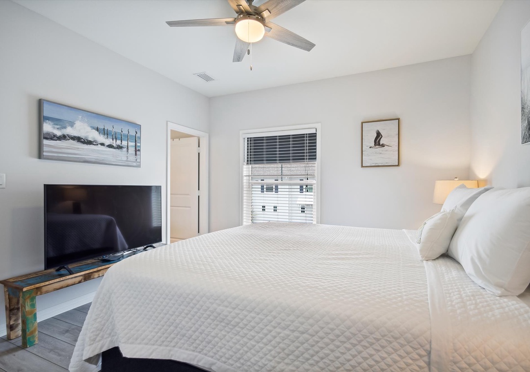 Lost Key Pelicans Paradise Guest Bedroom #1