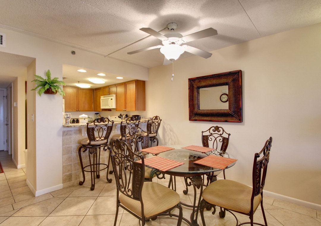 Ocean Breeze West 105 Dining Room and Kitchen