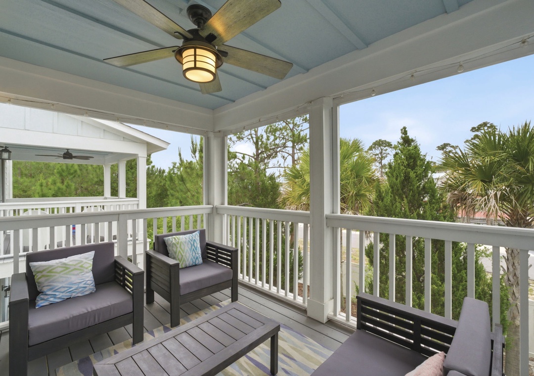 Lost Key Toes in the Sand Screened Balcony View