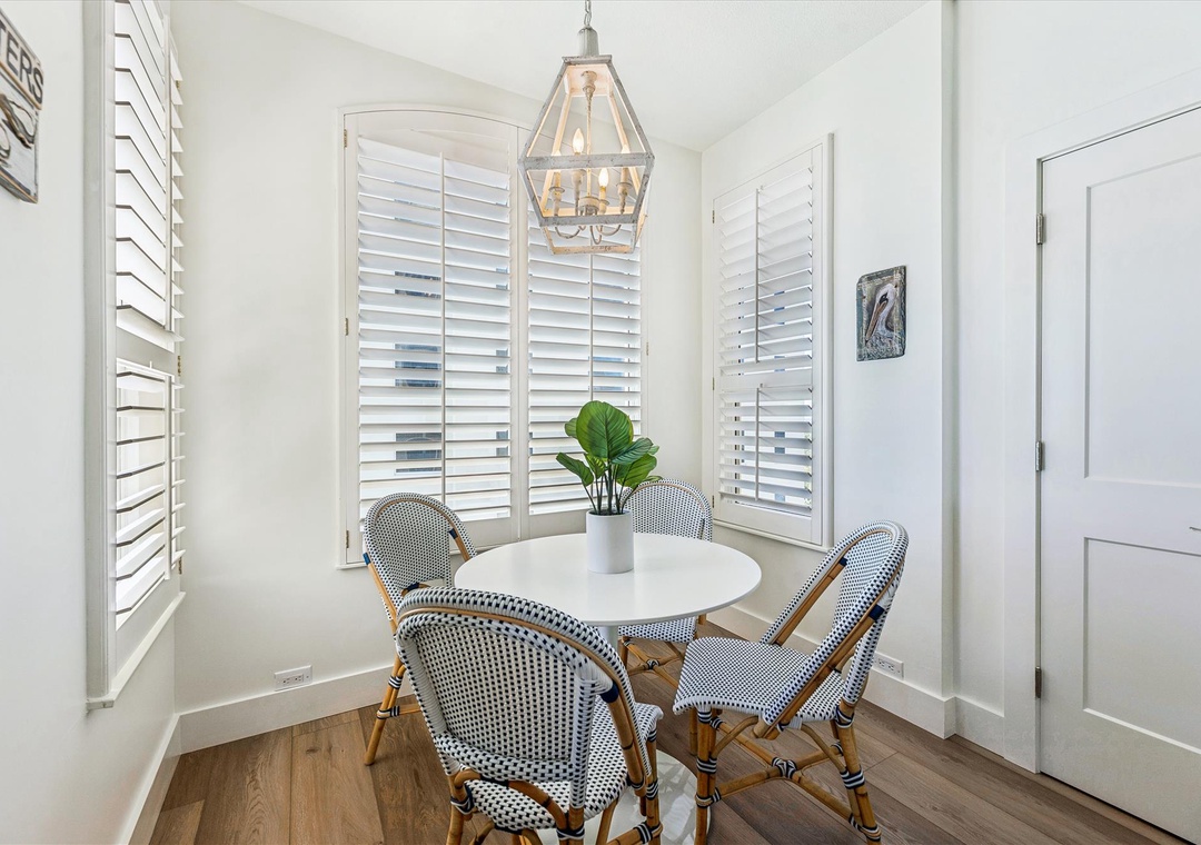 floor plan-breakfast area-127185086