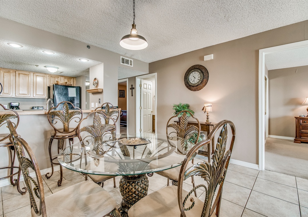 Ocean Breeze West 804 Dining Room and Kitchen