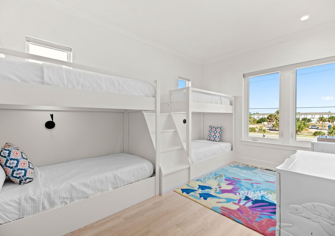Vivianna #11- Second Floor - Bunk Room