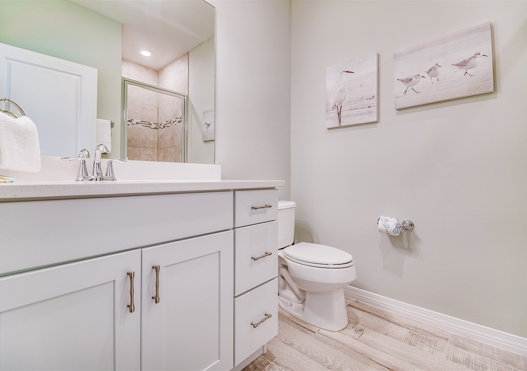 Lost Key Golf Coast Villa Guest Bathroom #4