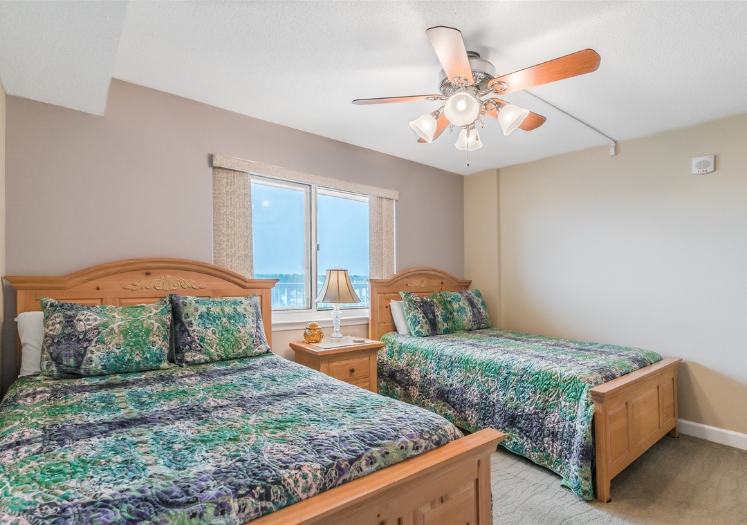Sandy Key 826 Guest Bedroom #2 Double Beds