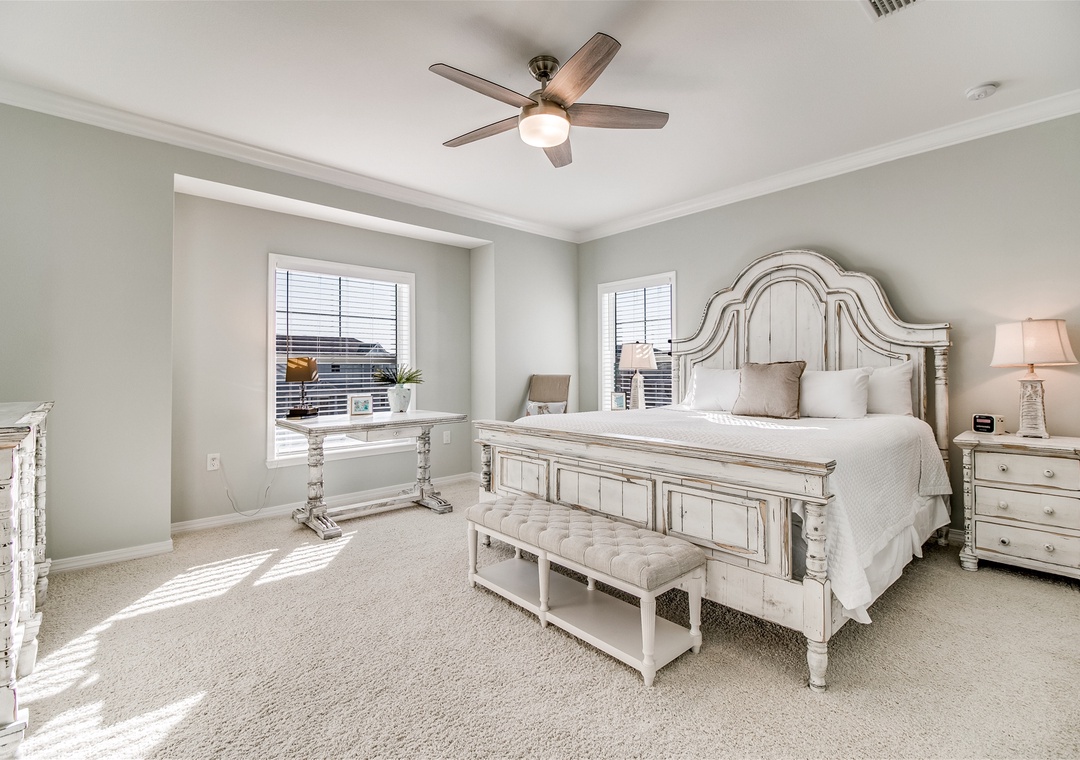 Lost Key Shore To Please Master Bedroom king