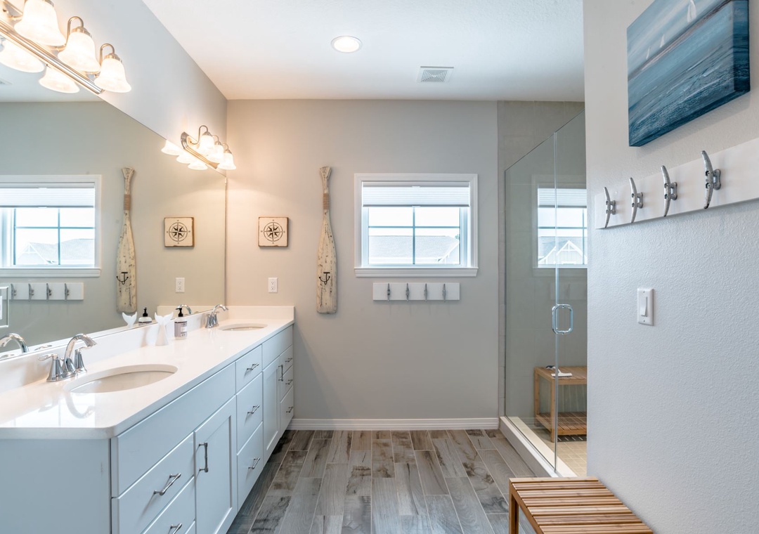 Lost Key Coastal Pointe Guest Bathroom #1