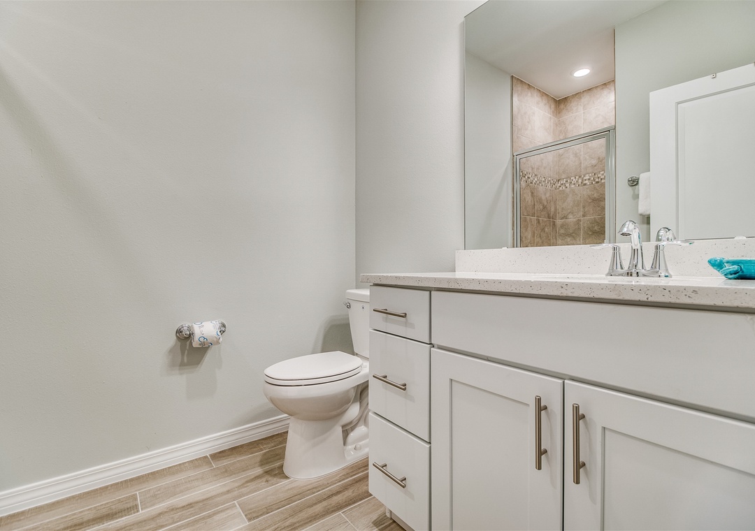 Lost Key Shore To Please Guest Bathroom #3