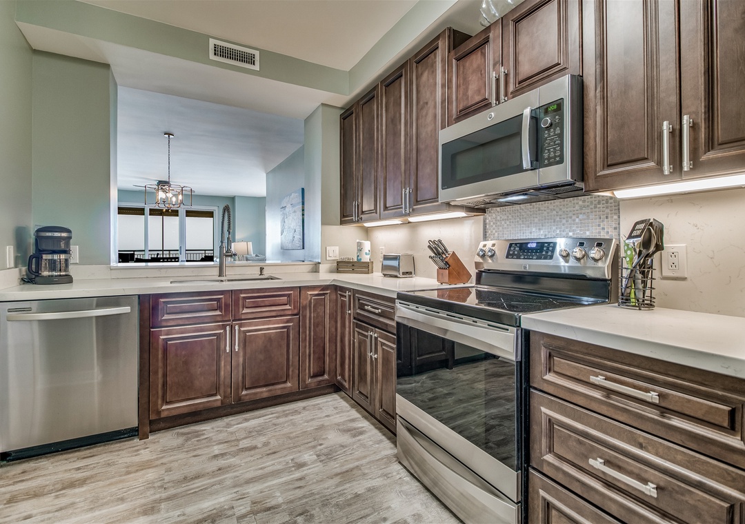 Beach Colony West PH1C Kitchen