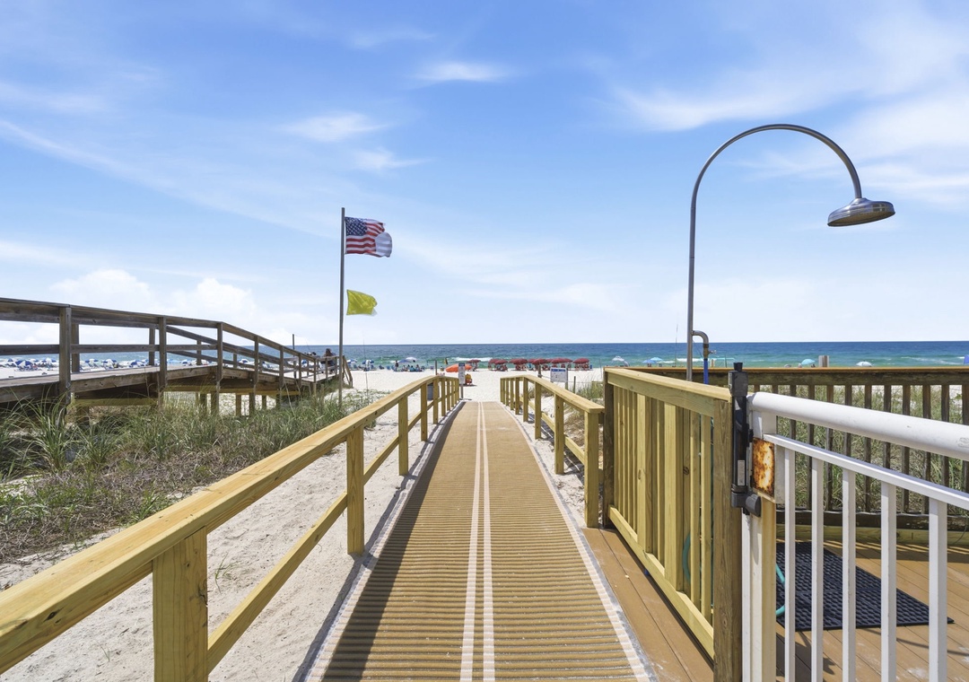 Ocean Breeze East- Beach Access