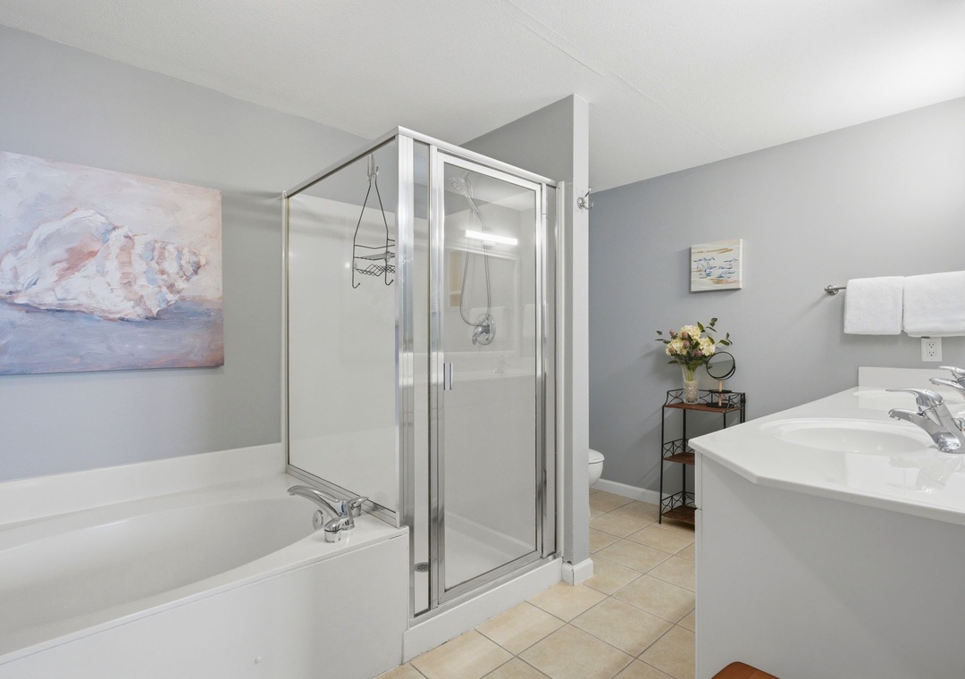 Windemere 906- Bathroom 1 Separate Shower