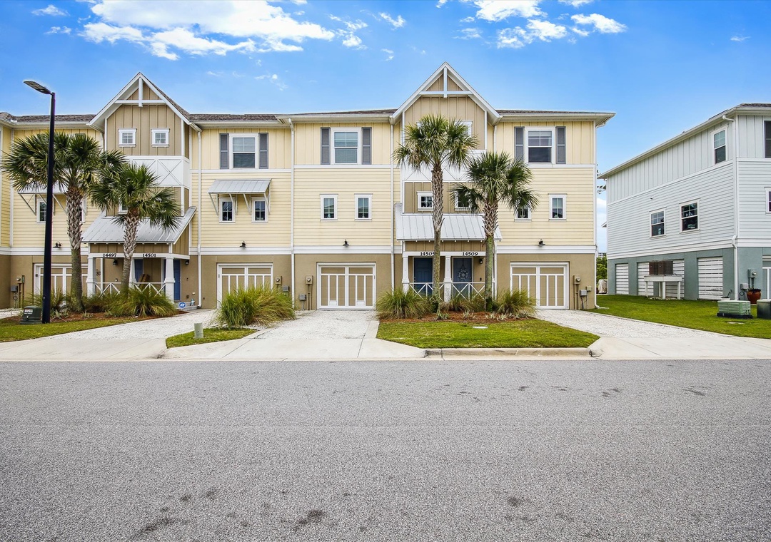 Lost Key Pelicans Paradise Front of Unit