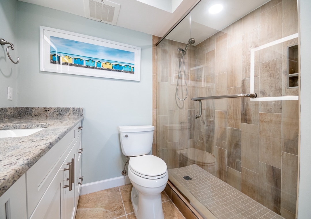 Sandy Key 718 Master Bathroom Glass Shower