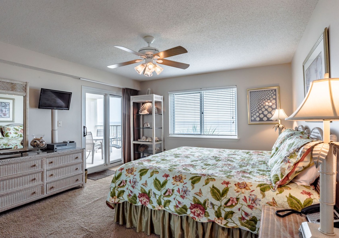 Sandy Key 336 Guest Bedroom #1 with Balcony