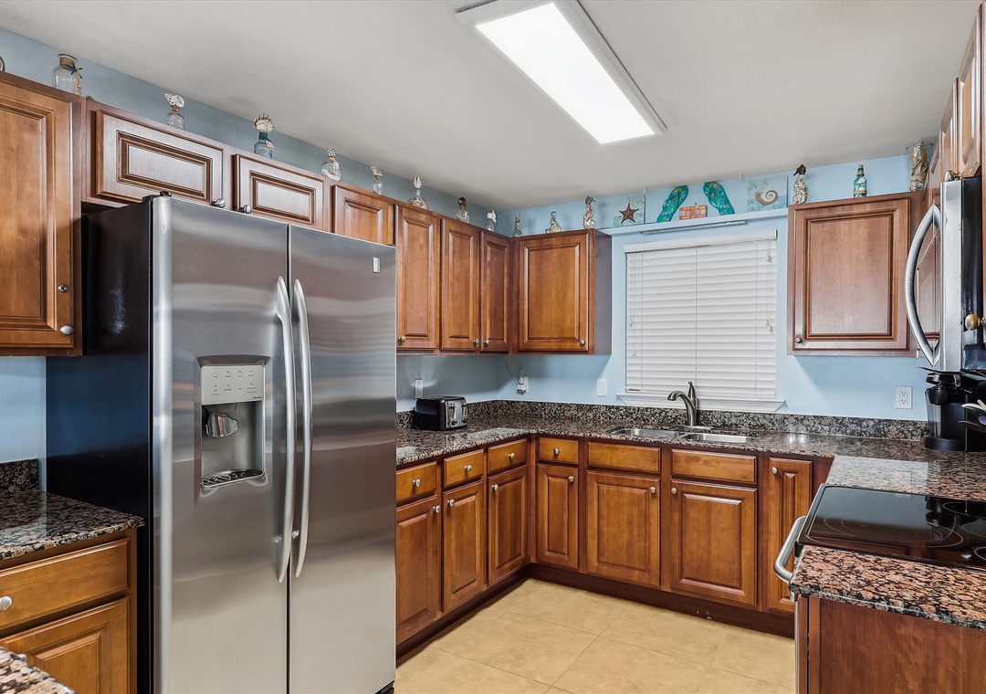 Sandy Key 621 Kitchen Refrigerator