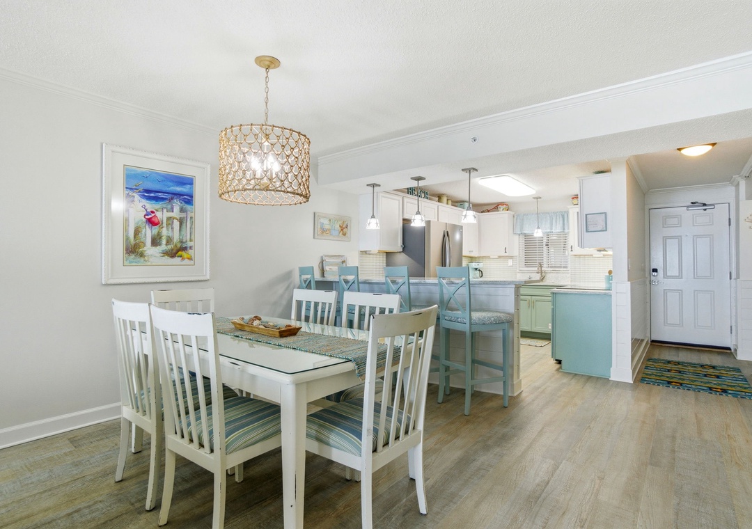 Sandy Key 821- View of Dining Room to Kitchen