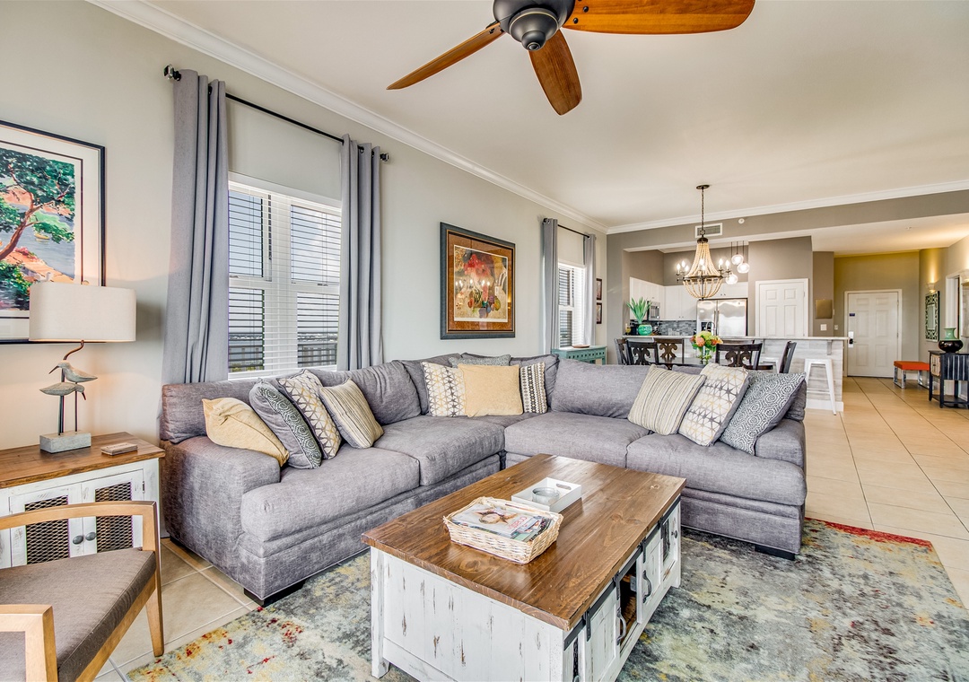 Windemere 1508 Living Room Couch and End Table