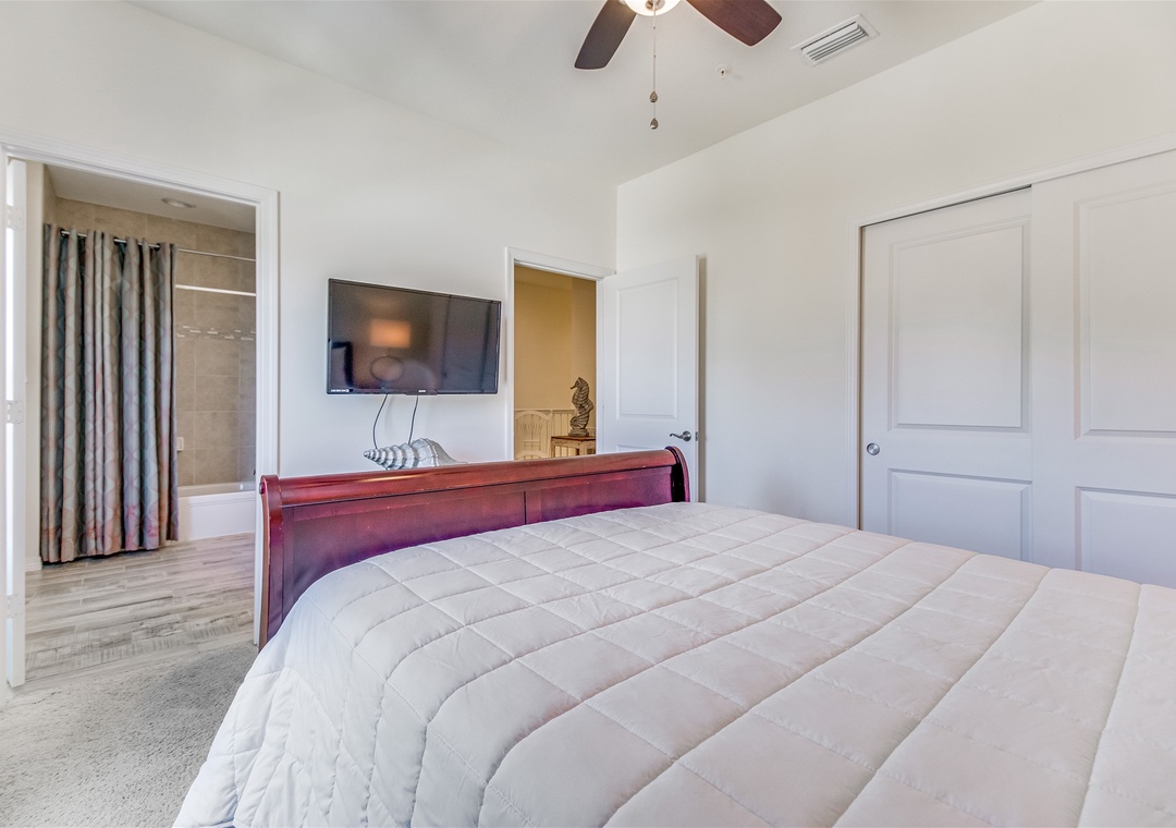 Lost Key A Salty Suite Guest Bedroom #2