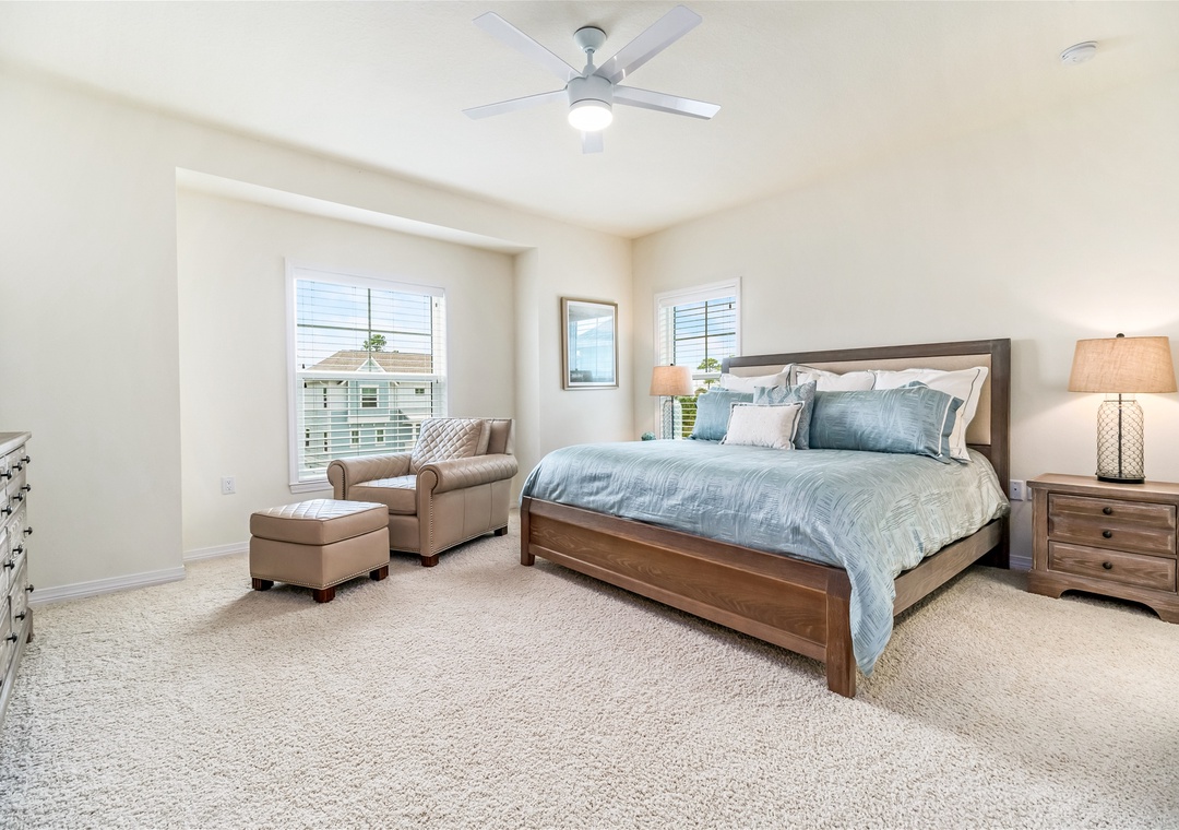 Lost Key Hidden Gem Guest Bedroom #1 King Bed