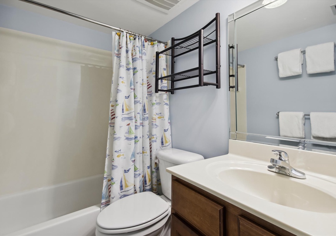 floor plan-bath-_mg_0141