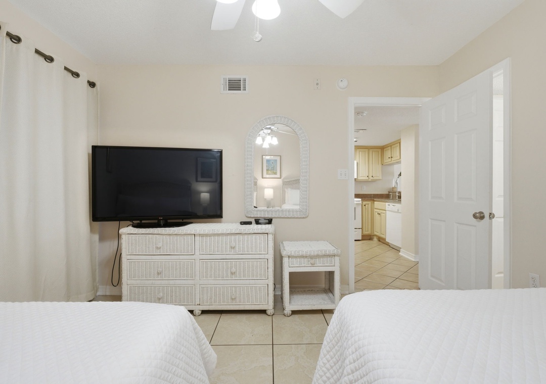 Ocean Breeze East 702- Bedroom 2 & TV