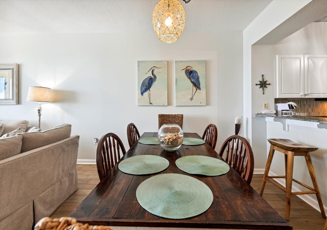 photos-dining area-dsc_2513