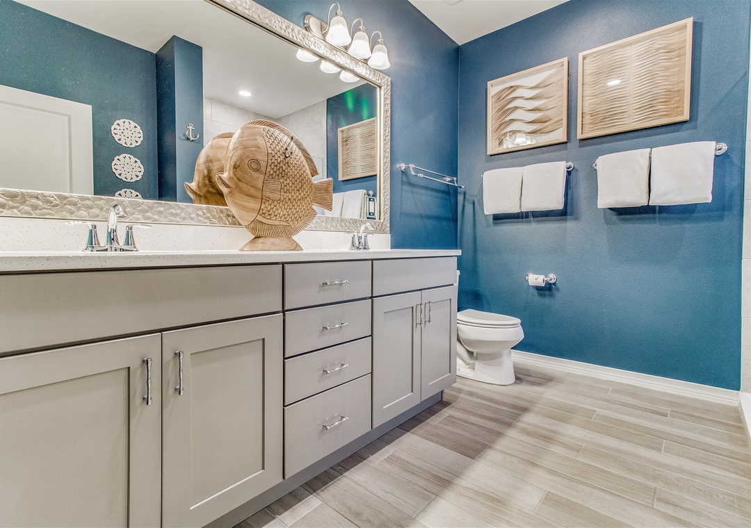 Lost Key Flip Flop Stop guest Bathroom #2