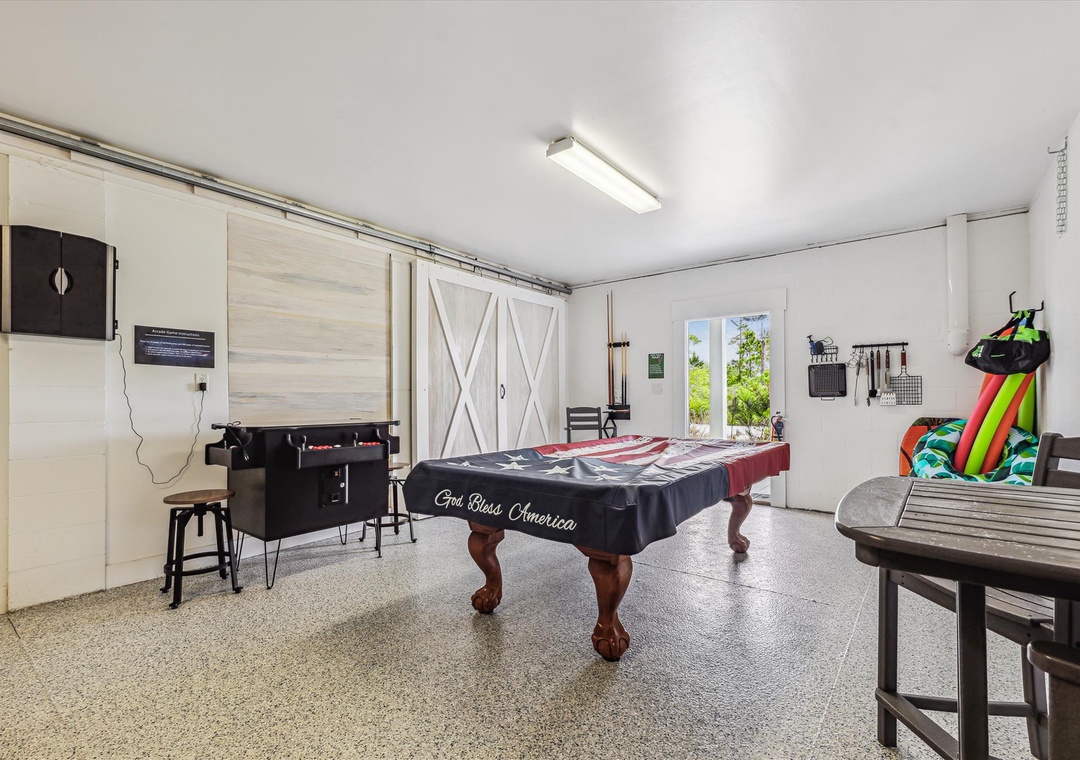 Key Breezes Lower Level Recreation Room 18a3984