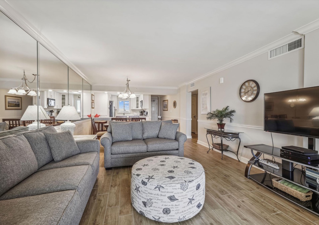 interiors-living area-123042086