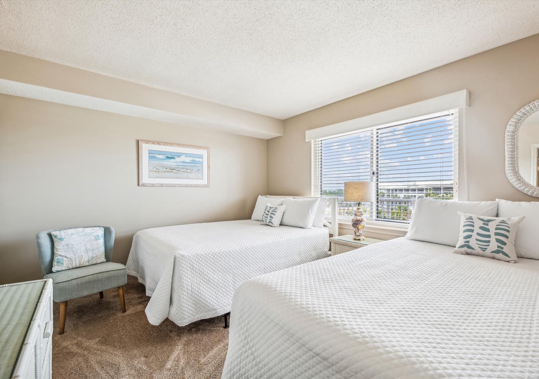 Sandy Key 436 Interior Bedroom-128899086