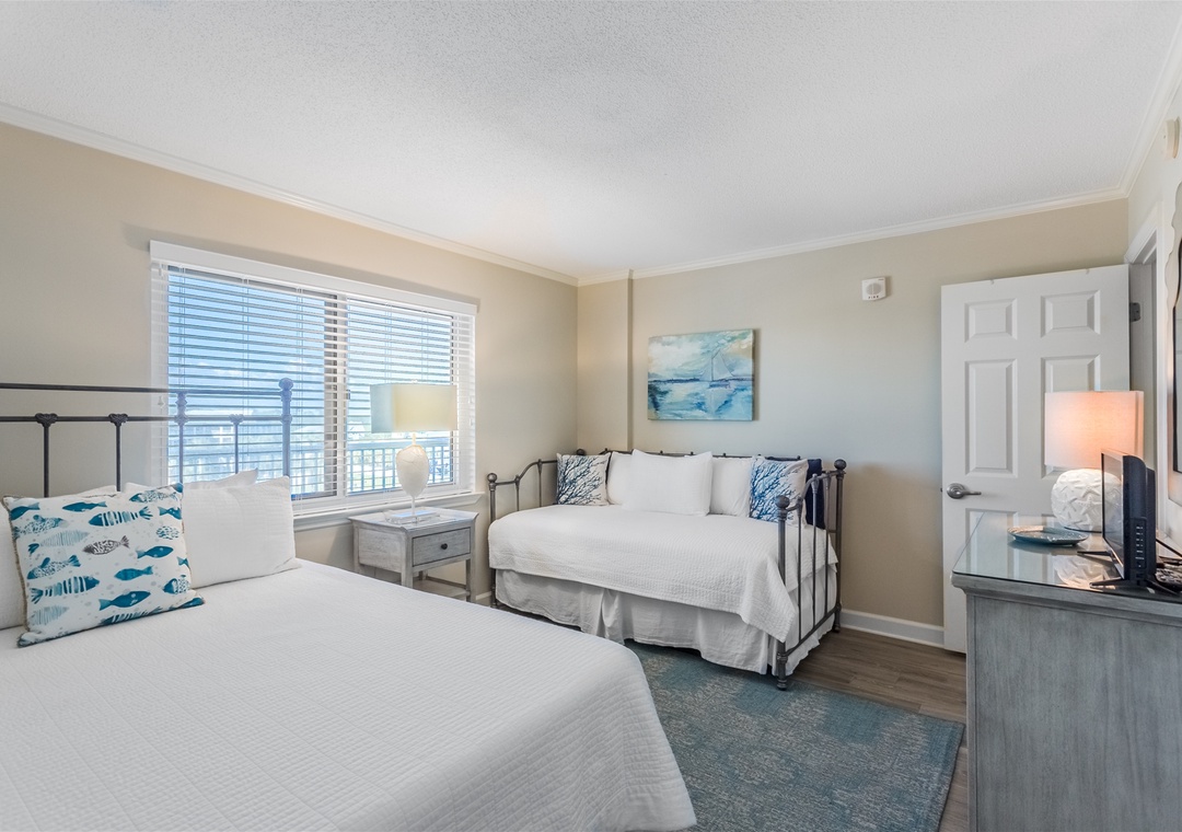 Sandy Key 516 Guest Bedroom #2 Queen Sofa Sleeper