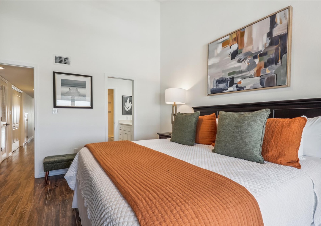 main level-bedroom-125751_149