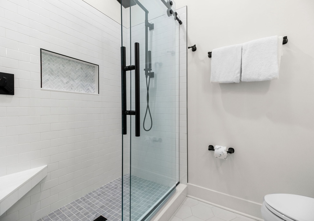 Vivianna #11- Second Floor - Bathroom 3