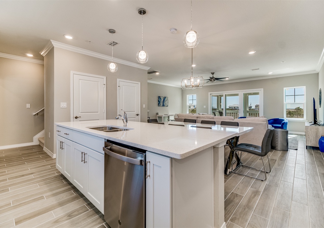 Lost Key Kokomo Kitchen and Dining Room