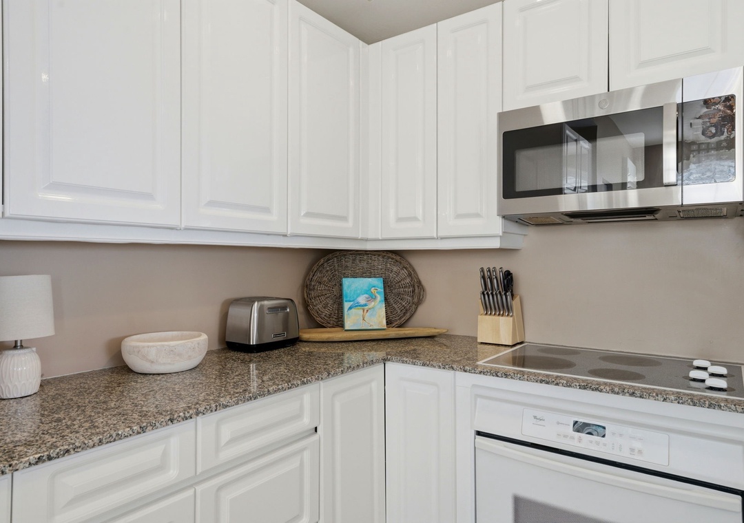 Beach Colony Tower PH1D- View of Kitchen