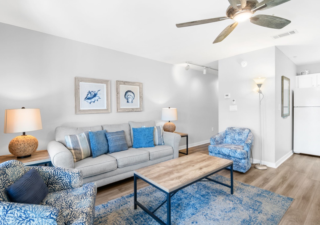 Grand Caribbean 106 - Living Room