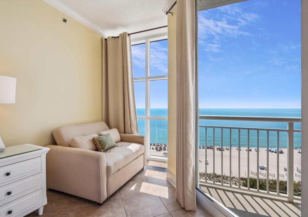 main level-primary bedroom-124901_131