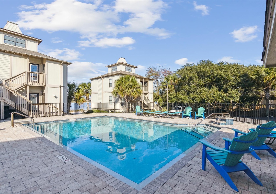 amenity-molokai villas pool-126171_218