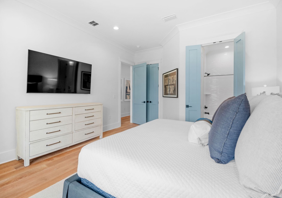 Azura - Second Floor - Sixth Bedroom