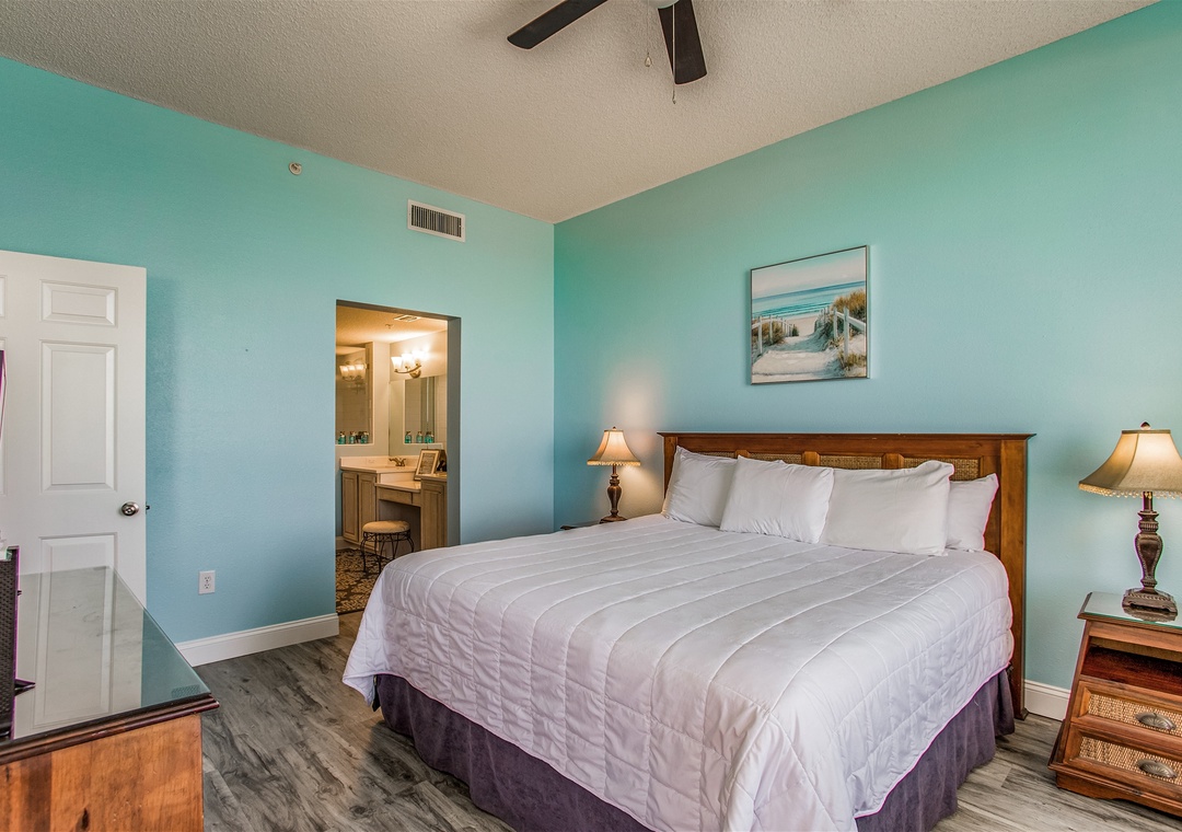 Spanish Key 206 Master Bedroom King Bed